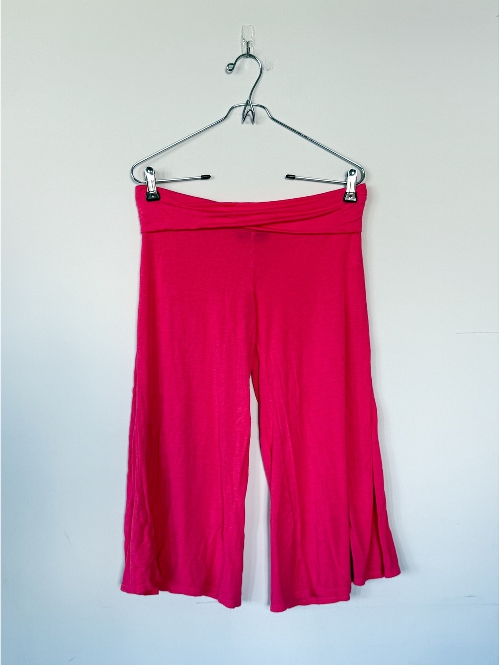 Y2K 2000s Athleisure Pink Foldover Capri Gauchos Pants Flowy Lightweight